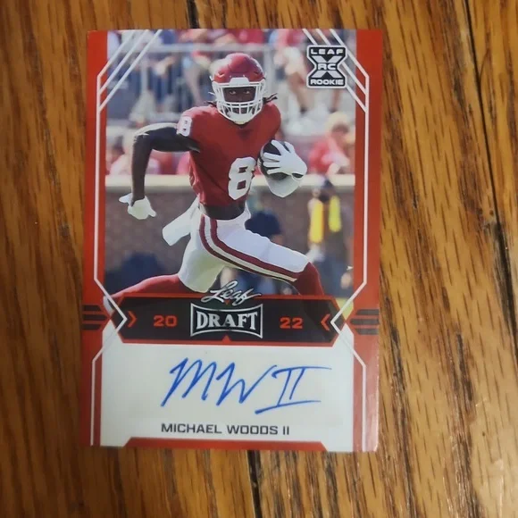 2 signed NFL trading cards from 2022 drafts - Picture 2 of 4
